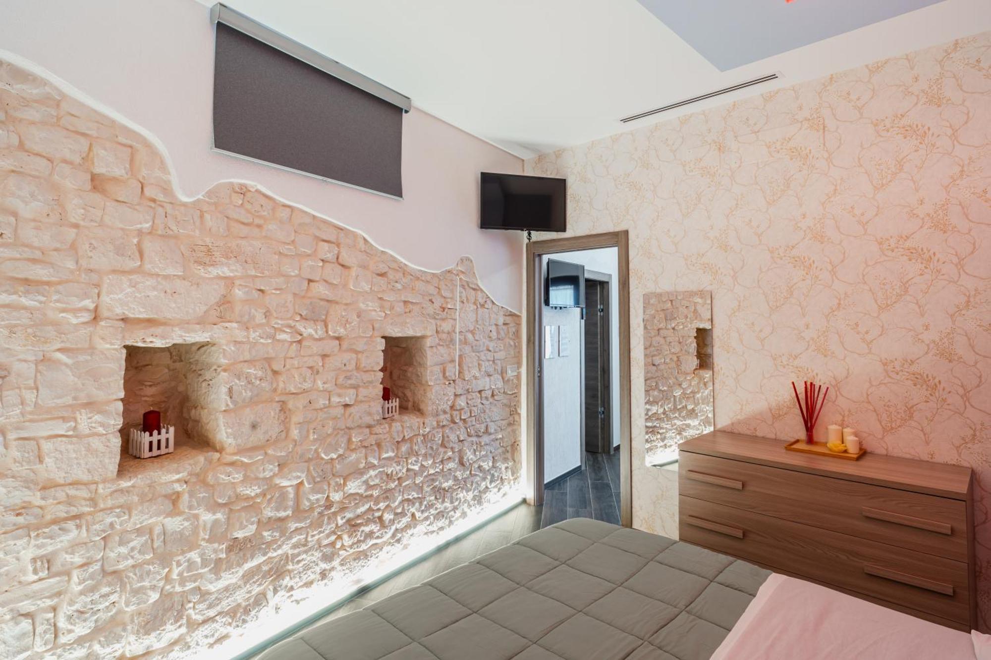 Luxuite Spa Con Piscina E Jacuzzi Αλμπερομπέλο Εξωτερικό φωτογραφία